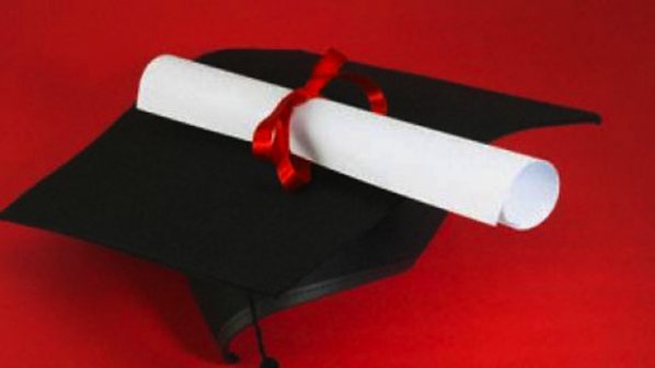 Колеж в Ловеч издавал фалшиви дипломи