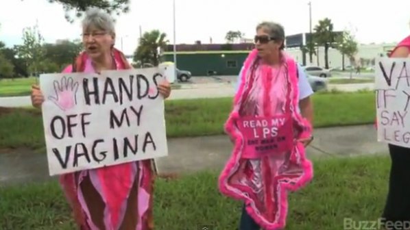 С вагини срещу републиканците (снимки+видео)