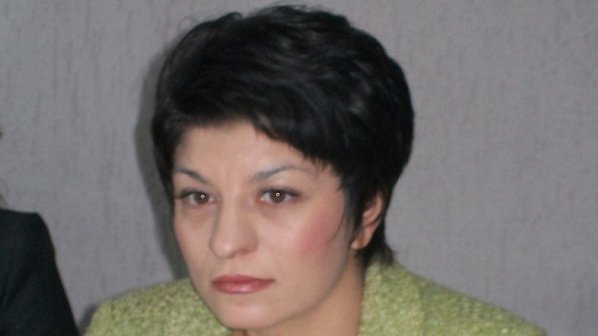 Десислава Атанасова: Не съм доволна от бюджет 2013