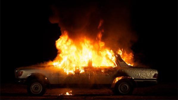 Лек автомобил горя в Пловдив