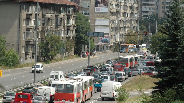 Задръствания блокираха центъра на София
