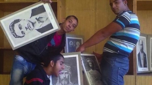 Момчетата, поругали портрети на велики българи, изхвърчаха от училище