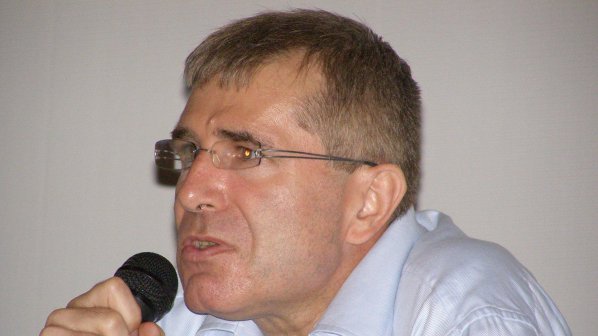 Христо Ковачки оставя без работа над 2000 сърби