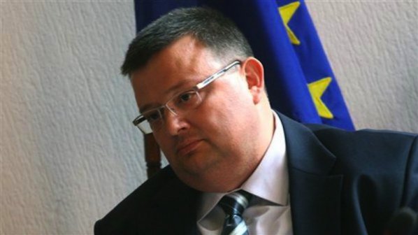 Кандидатът за главен прокурор Сотир Цацаров: Не съм укривал данъци!
