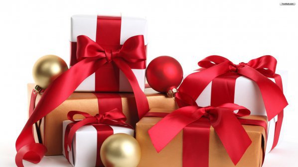 Дядо Коледа донесе 3 буса с подаръци за деца