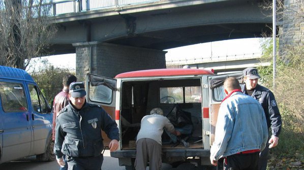 На месец има между 5 и 7 опита за самоубийства от Аспаруховия мост