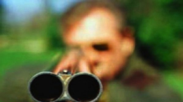 Дилър в чейндж бюро е застрелял ловеца в Благоевград