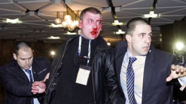 Оставиха Октай Енимехмедов в ареста. Пред съда: Съжалявам, че пистолетът ми засече