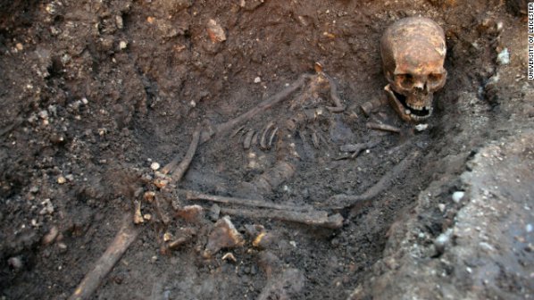 Погребват останките на Ричард III