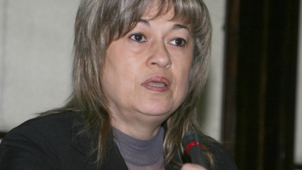 Галина Тонева се защити за чадъра над енергийната мафия