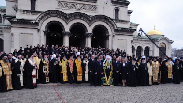 Патриарх Неофит благослови знамената-светини на Българската армия