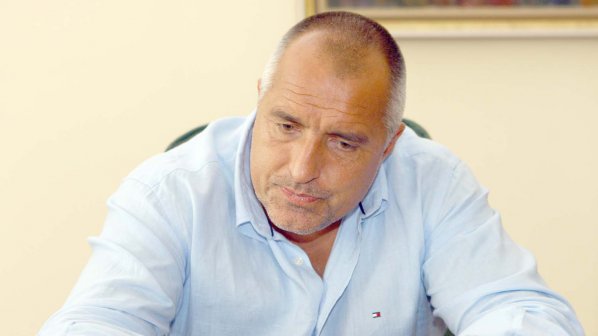 Борисов: Марионетки ще играят ролята на премиер и министри