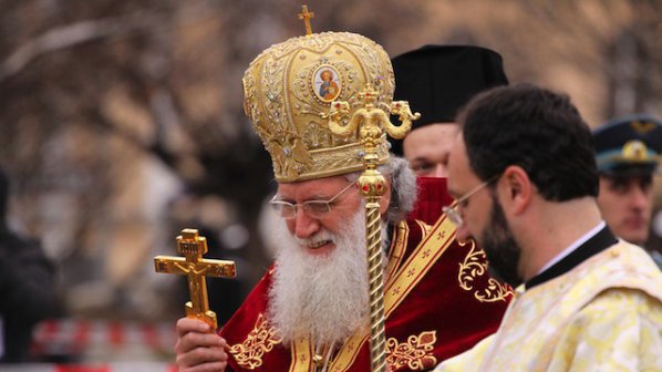 Стотици християни бяха благословени от патриарх Неофит