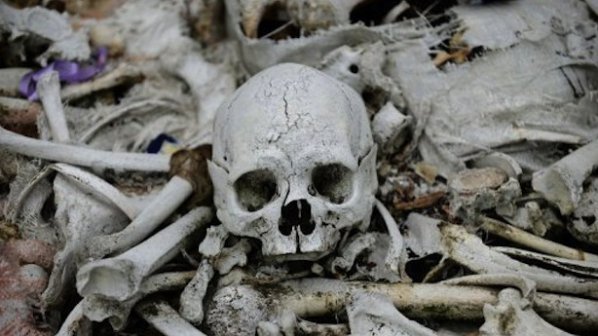 Японци живели 3 г. със скелета на майка си