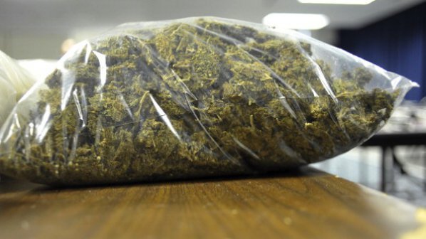Мексиканец опита да внесе в САЩ над 1 тон марихуана