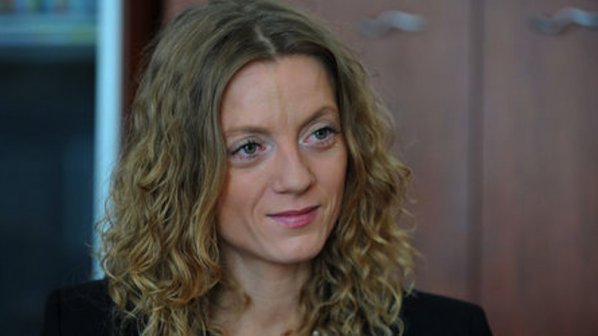 Милена Дамянова хвърли оставка от образователното ведомство