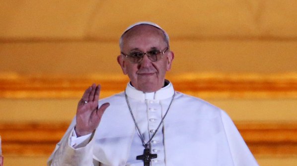 Новият папа призова за „скромна църква за бедните”