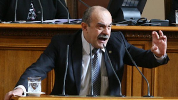 Павел Шопов: Чудя се българи ли са управляващите