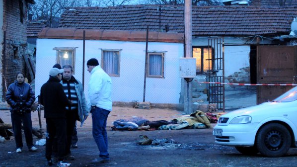 Нова жертва на кървавата баня в София - почина и майката на разстреляните цигани