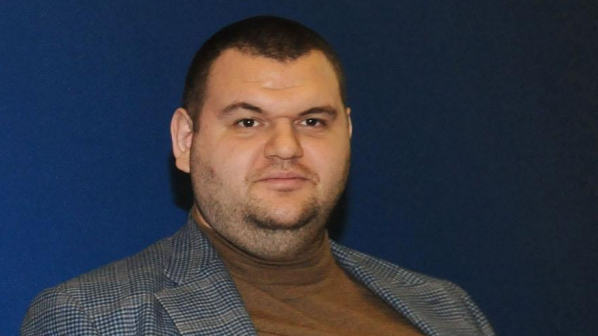 Делян Пеевски се отказва да е следовател, иска в парламента