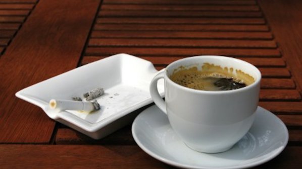 Цигарите и кафето пазят от Паркинсон