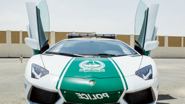 След Lamborghini, дубайската полиция се сдоби и с Ferrari