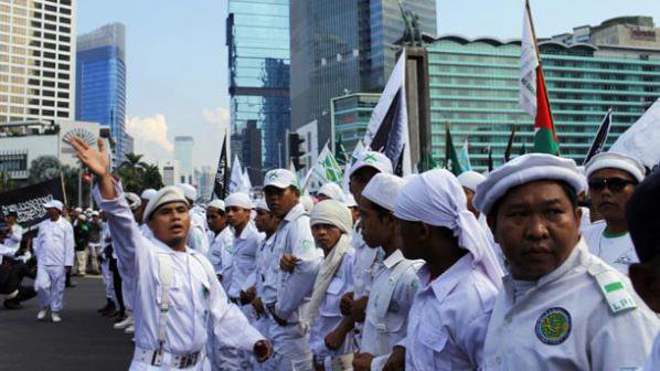 Индонезийските ислямисти обявиха джихад срещу Мианмар