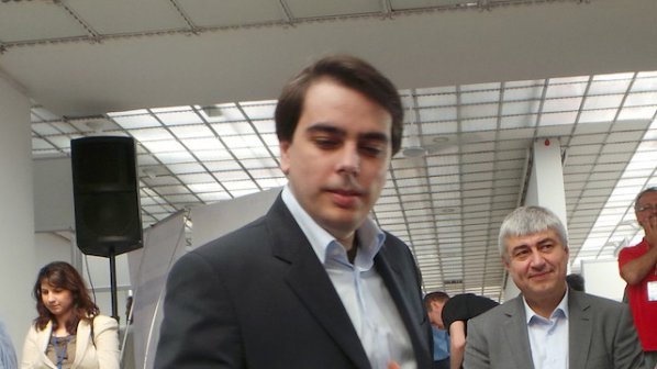 Асен Василев на среща с Бесим Бечай