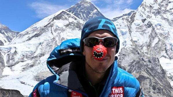Британец проведе първия видеоразговор от Еверест