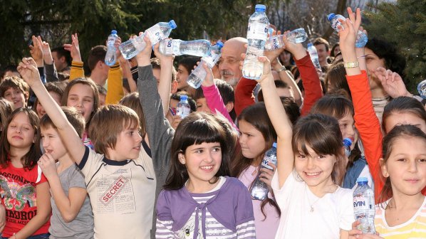 614 ученици в Сливенско останаха без помощи