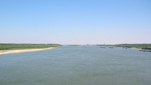 Река Дунав при Видин е спокойна