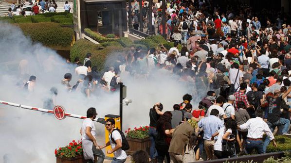 Щетите от протестите в Турция се оценяват на 40 млн. долара