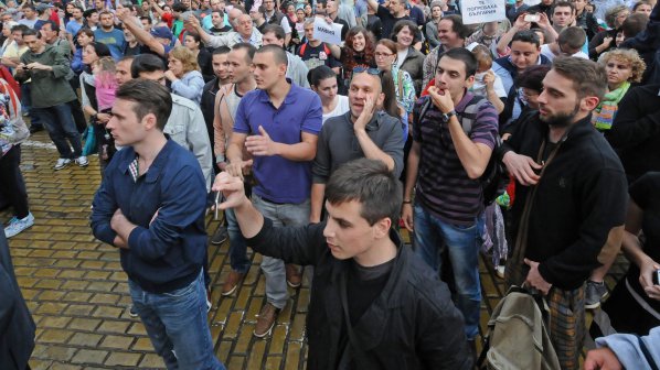 Протести срещу Пеевски и в страната