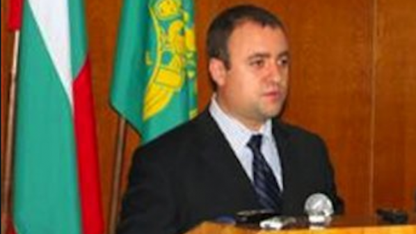 ГЕРБ: Конституционният съд да прекрати мандата на Иван Иванов