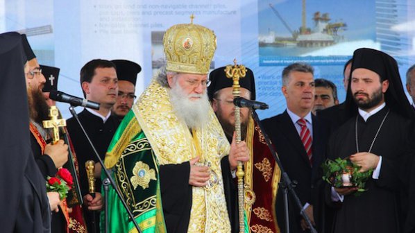 Патриарх Неофит отмени визитата си в Русе