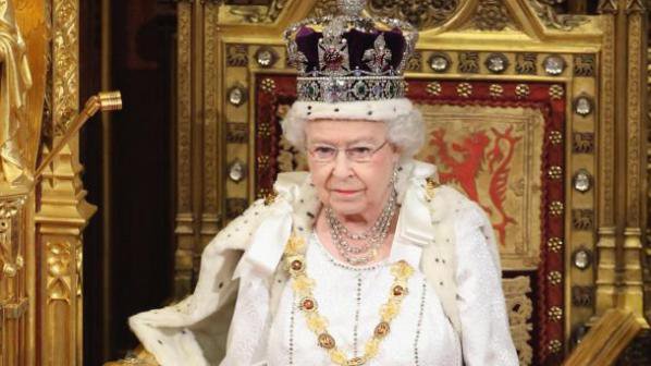 Елизабет ІІ одобри еднополовите бракове