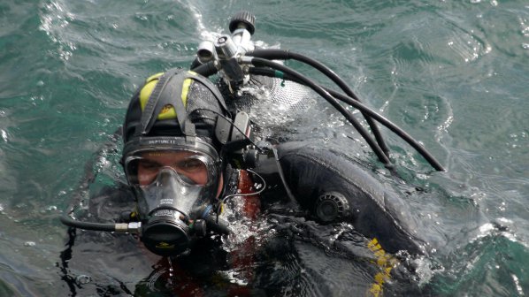 Военен водолаз изчезна в морето
