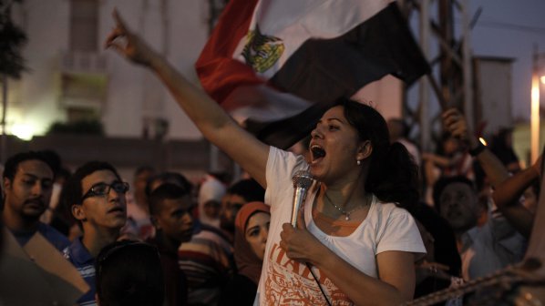 Египетската армия свиква протести