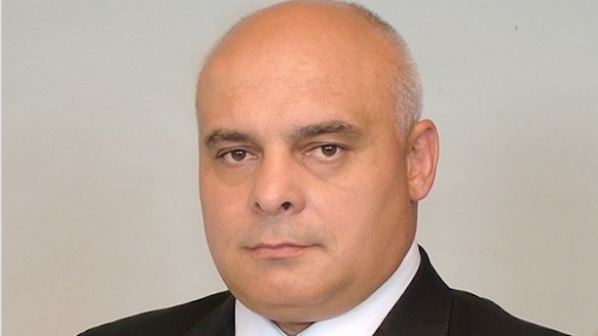Зам.-председателят на Общинския съвет в Сливен остава в тежко състояние