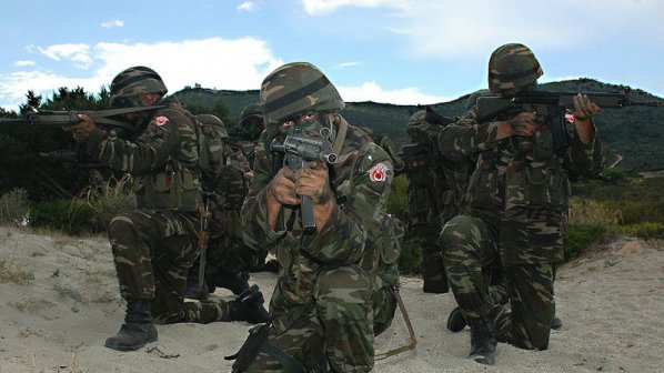 20 турски военни ранени на сирийската граница