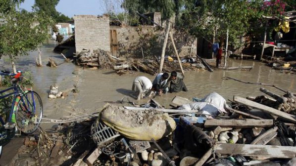 Близо 22 души са загинали при наводнения в Афганистан