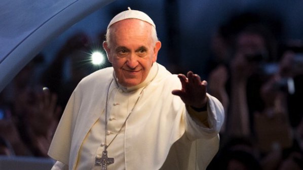 Папата се бори с корупцията