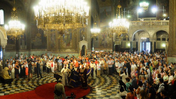 Столичани се помолиха за единението на България (обновена+галерия)
