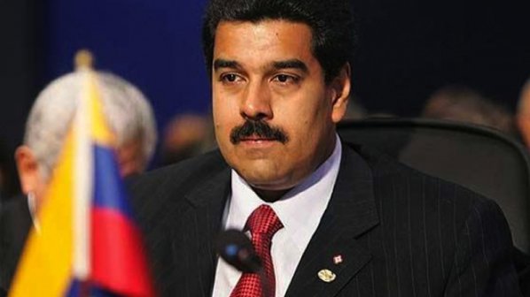 Венецуелският президент: Често спя до гроба на Уго Чавес