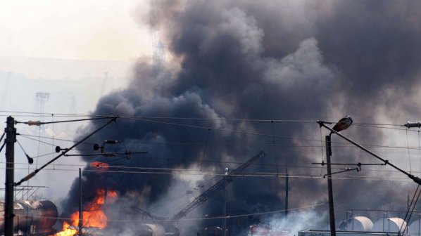 Мощен взрив край Варна, 10 ранени (обновена+видео+снимки)