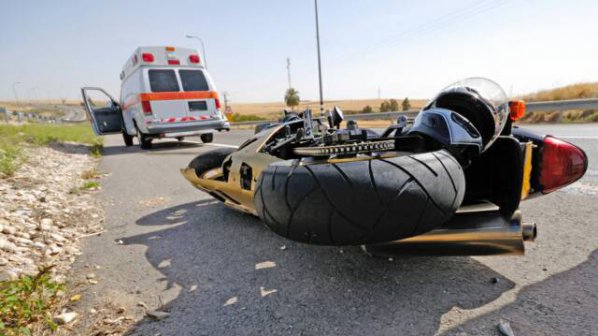 Моторист загина в тежка катастрофа край Стара Загора