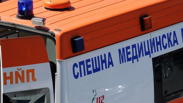 Тежка катастрофа край Сапарева баня, транспортират ранените в София