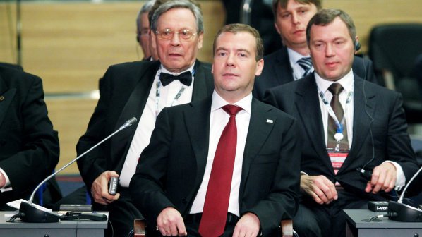 Дмитрий Медведев уволни автора на речите си