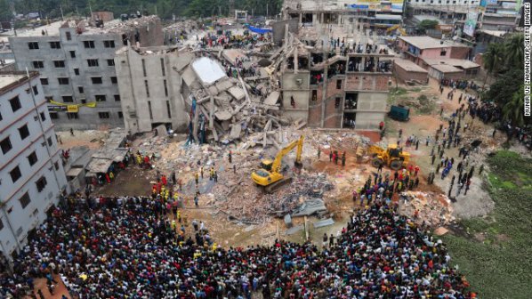 В Южна Индия се срути строяща се сграда