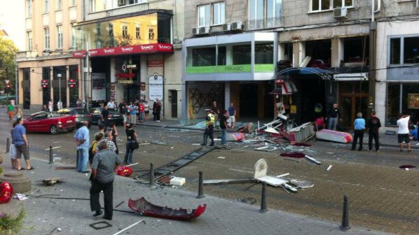 В кома е най - тежко пострадалият при взрива в София
